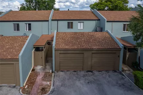 2500 21st St NW #16, Winter Haven, FL 33881