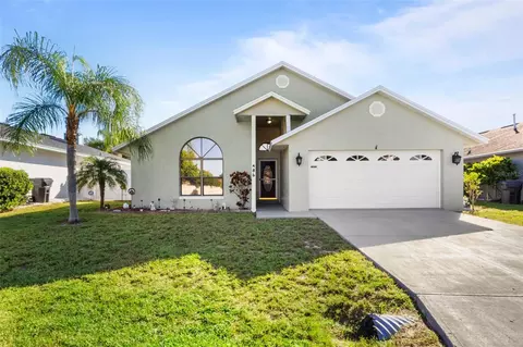 486 Daisy Ln, Winter Haven, FL 33884