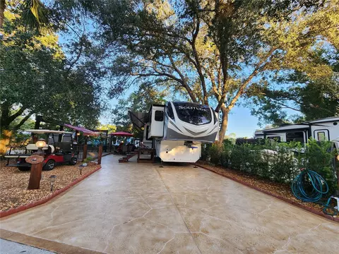 145 Horseshoe Bnd, Lake Wales, FL 33898