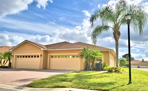1620 Vienna Square Dr, Winter Haven, FL 33884