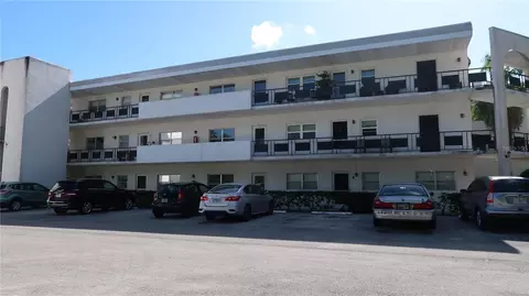 100 El Camino Dr #303, Winter Haven, FL 33884