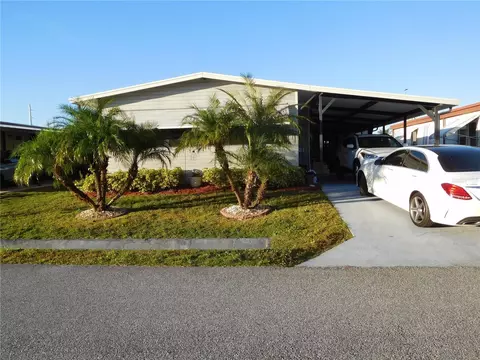 6453 Hollyberry Ln NE, Winter Haven, FL 33881