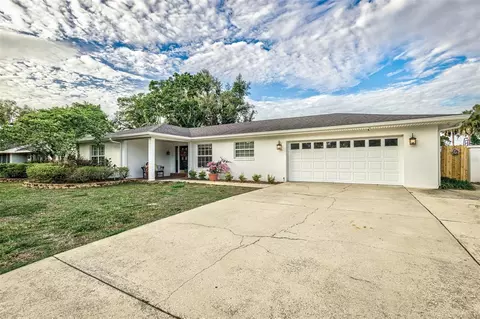 201 Lake Otis Rd, Winter Haven, FL 33884