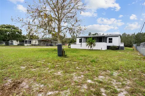 1911 Meadow Oak Cir, Polk City, FL 33868