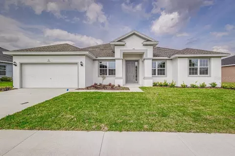 137 Viola Dr, Auburndale, FL 33823