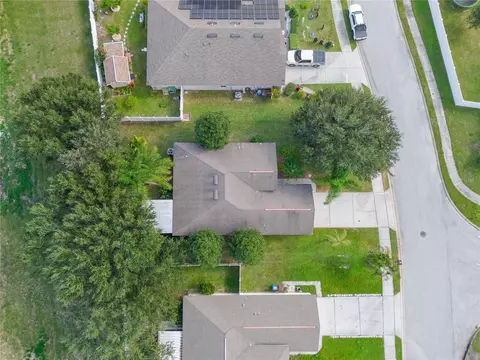 1030 Roberta Rd, Lake Wales, FL 33853