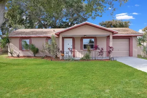 139 Evergreen Dr, Lake Wales, FL 33898