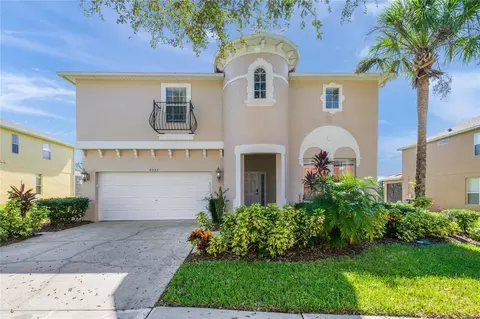 8523 La Isla Dr, Kissimmee, FL 34747