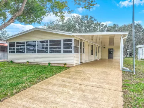 6631 Westchester Dr NE, Winter Haven, FL 33881