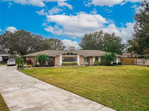 103 Fox Den St, Auburndale, FL 33823