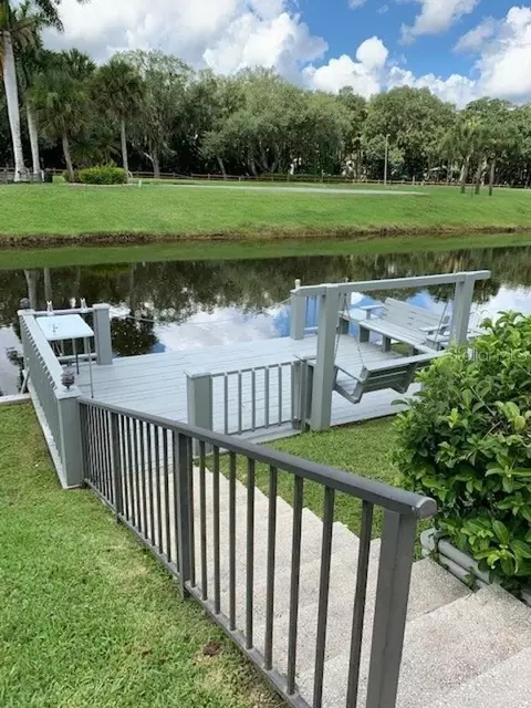 585 Waterway Dr, Lake Wales, FL 33898