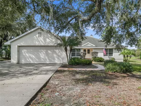 895 Country Lake Cir, Lake Wales, FL 33898