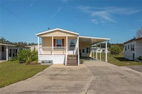 9084 Lake Point Blvd, Lake Wales, FL 33898