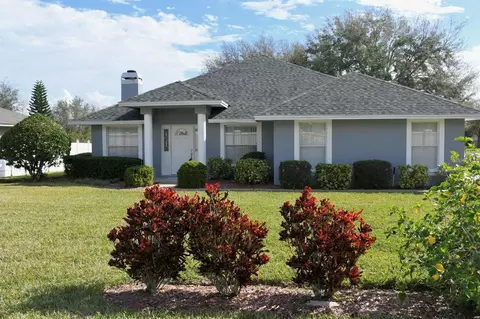 100 Alexander Estates Dr, Auburndale, FL 33823