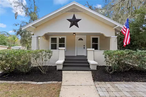 726 E Georgia Ave, Deland, FL 32724