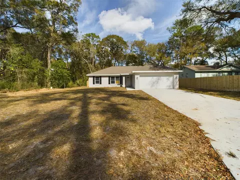 5933 NW 63rd Pl, Ocala, FL 34482