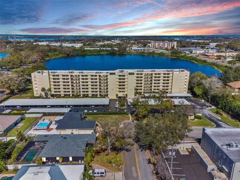 700 Mirror Ter NW #107, Winter Haven, FL 33881