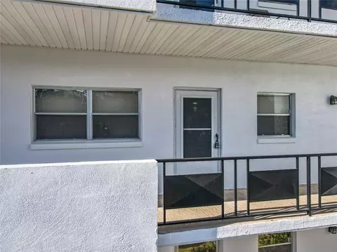 100 El Camino Dr #212, Winter Haven, FL 33884