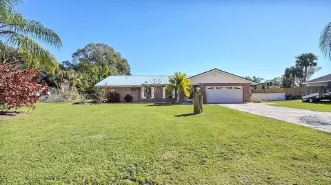 252 Lake Link Rd, Winter Haven, FL 33884