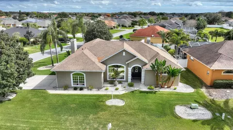 225 Ruby Lake Ln, Winter Haven, FL 33884