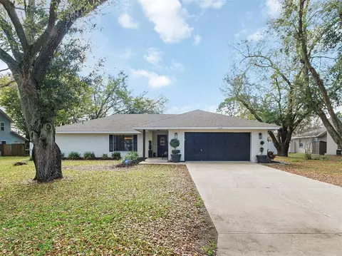 2235 Groveglen Cir, Lakeland, FL 33812
