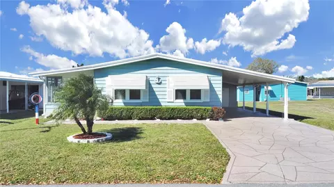 5067 Fox Cliff Dr, Lakeland, FL 33810
