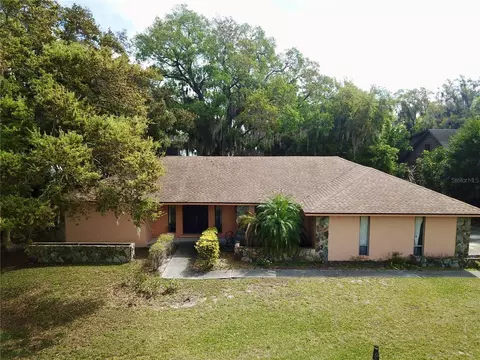 418 Somerset Dr, Auburndale, FL 33823