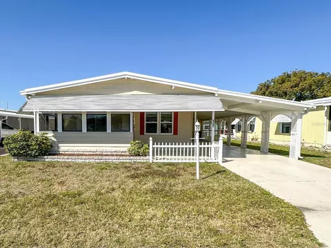 6787 Brentwood Dr NE, Winter Haven, FL 33881