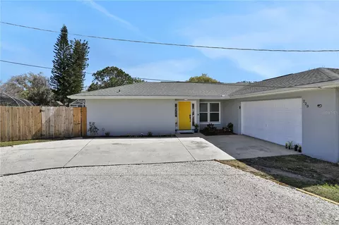 229 Escambia Dr, Winter Haven, FL 33884