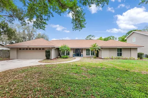 1119 Cypress Pt W, Winter Haven, FL 33884