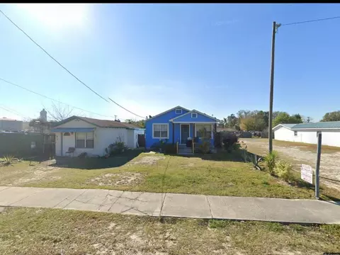 511 W Bridgers Ave, Auburndale, FL 33823