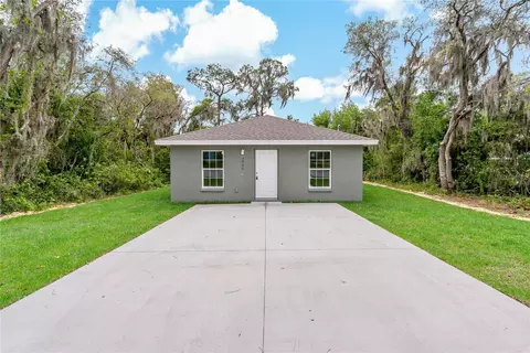 3900 Adell Rd, Lake Wales, FL 33898