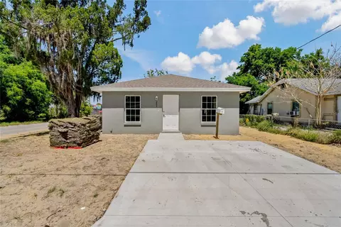 203 Avenue S NE, Winter Haven, FL 33881