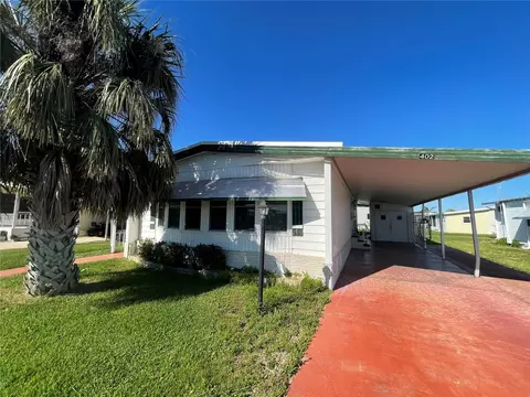 402 Sunflower Ln, Haines City, FL 33844