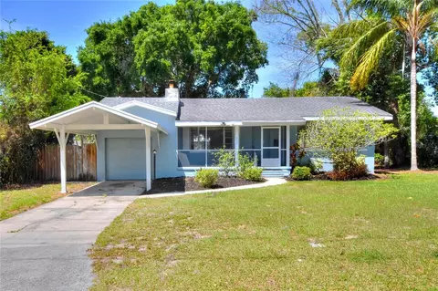 955 7th St NW, Winter Haven, FL 33881