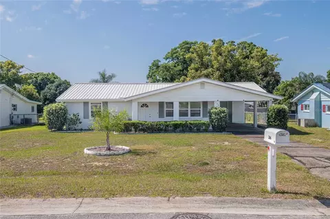 206 E Charles St, Avon Park, FL 33825