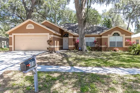 1818 Staysail Dr, Valrico, FL 33594