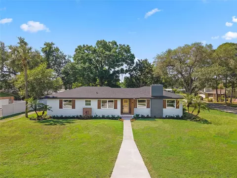 902 Avenue L SE, Winter Haven, FL 33880