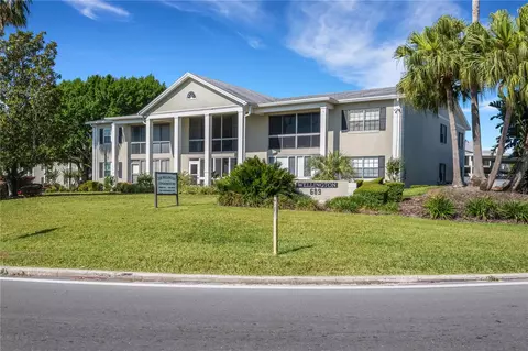689 Lake Howard Dr NW #3E, Winter Haven, FL 33880