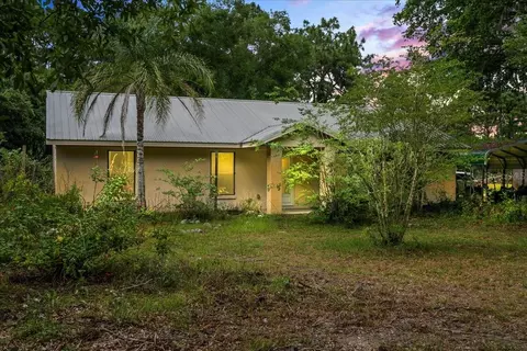 8400 S Raindrop Pt, Floral City, FL 34436