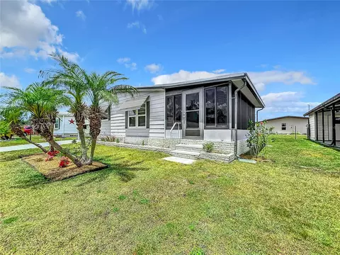 6471 Peppertree Path NE, Winter Haven, FL 33881