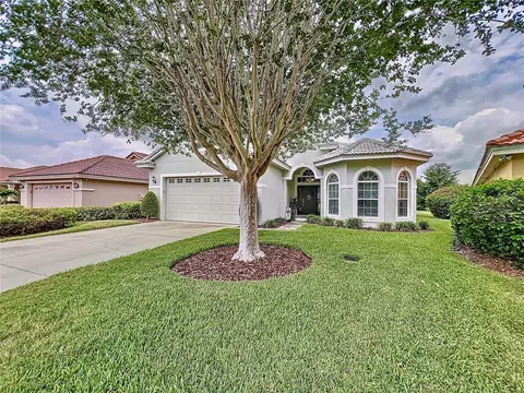 326 Niblick Cir, Winter Haven, FL 33881