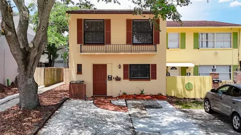 10018 Oak Hill Dr, Temple Terrace, FL 33617
