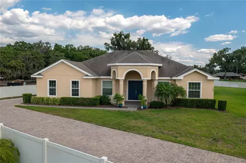 1284 Devin Oaks Ct, Lakeland, FL 33811