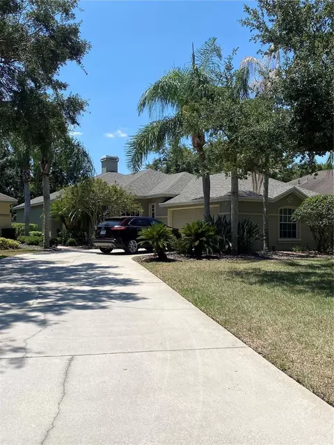 102 Jardin Ln, Winter Haven, FL 33884