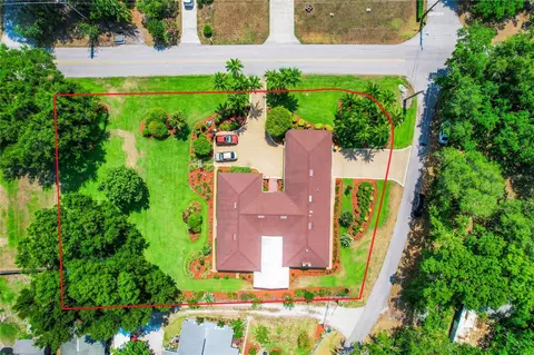 327 24th St SW, Winter Haven, FL 33880