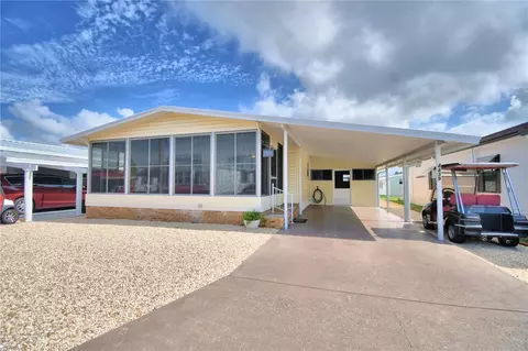 4439 Limewood St, Winter Haven, FL 33880