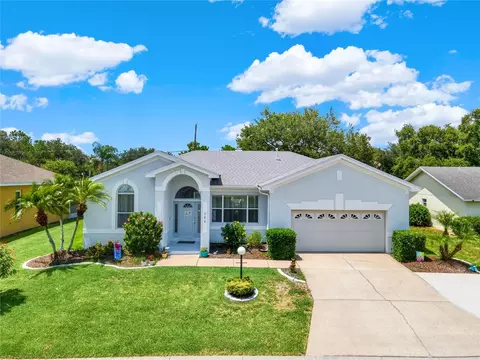 384 Sterling Dr, Winter Haven, FL 33884