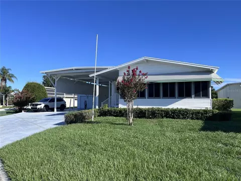 5242 Island View Cir S, Polk City, FL 33868