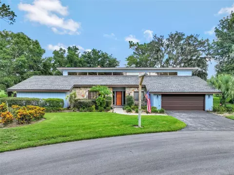16 Canterbury Dr, Haines City, FL 33844